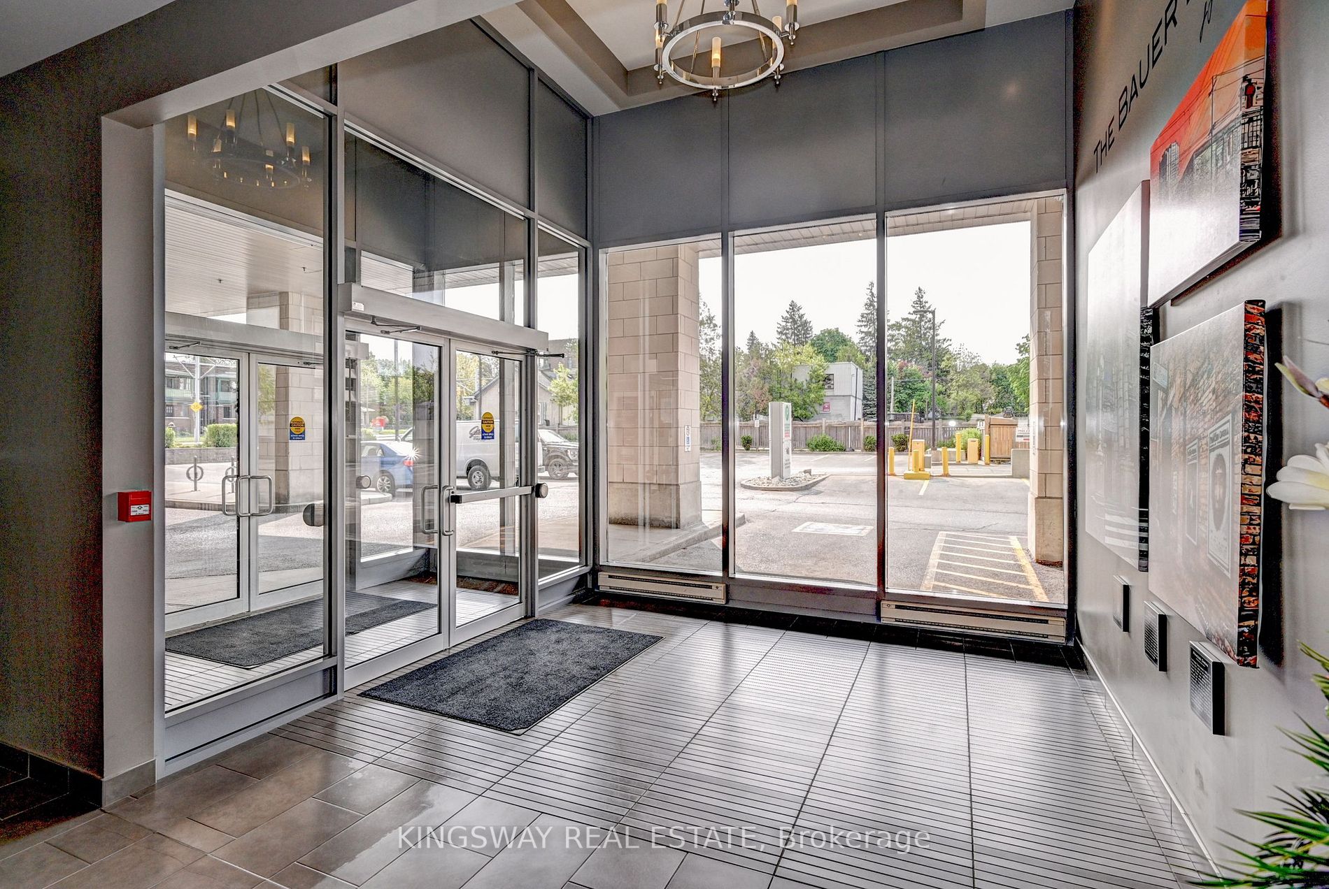 191 KING Street S, #512