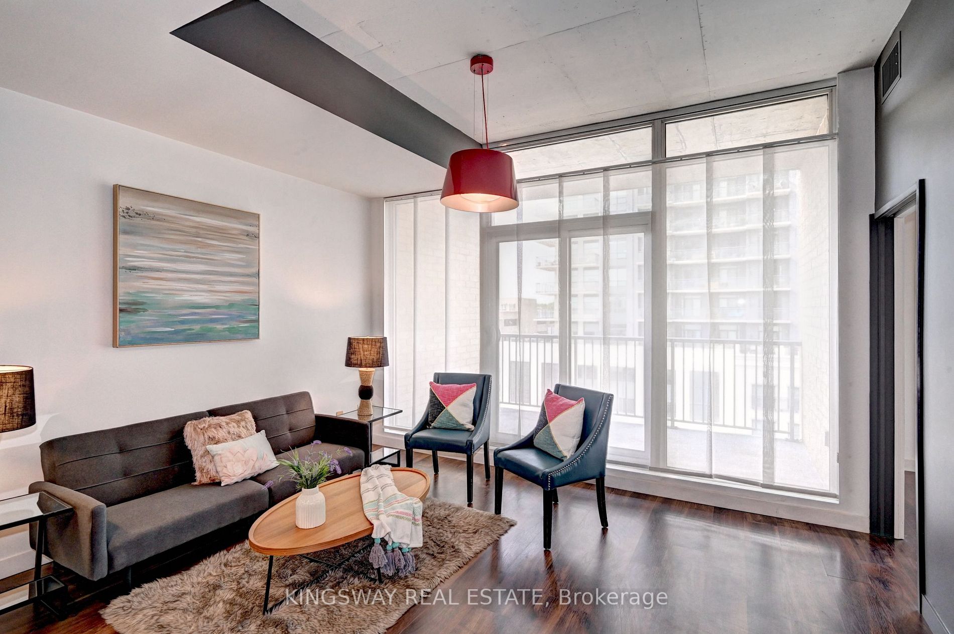 191 KING Street S, #512
