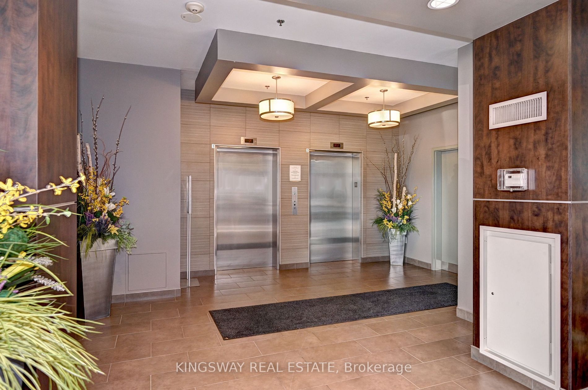 191 KING Street S, #512