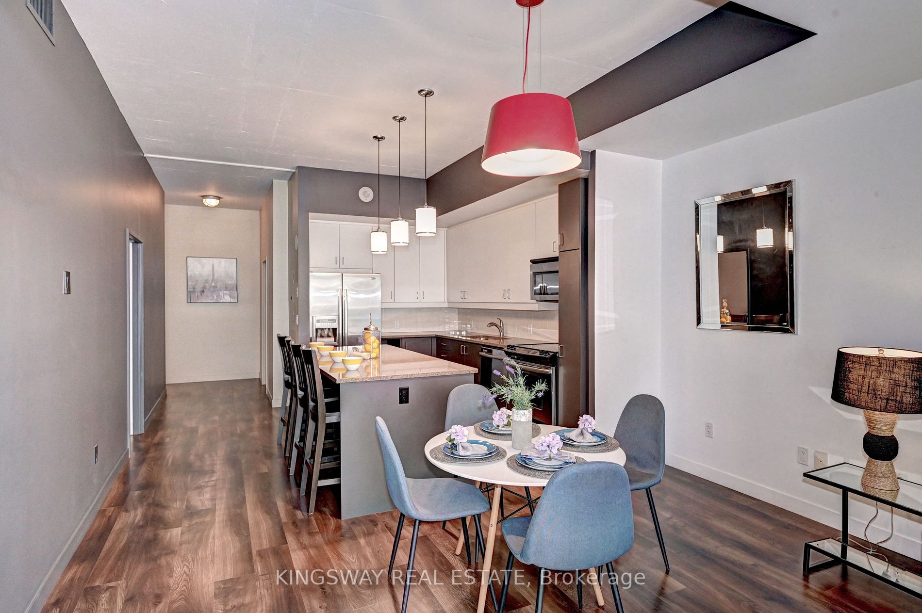 191 KING Street S, #512