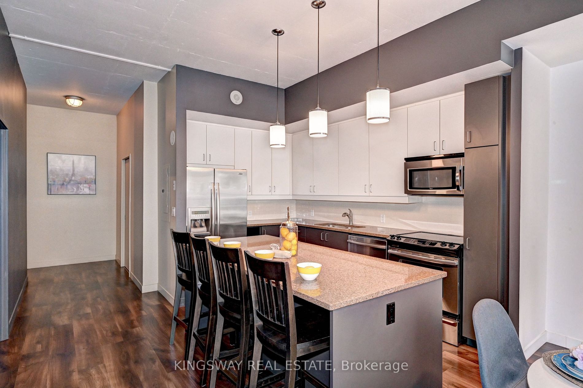 191 KING Street S, #512
