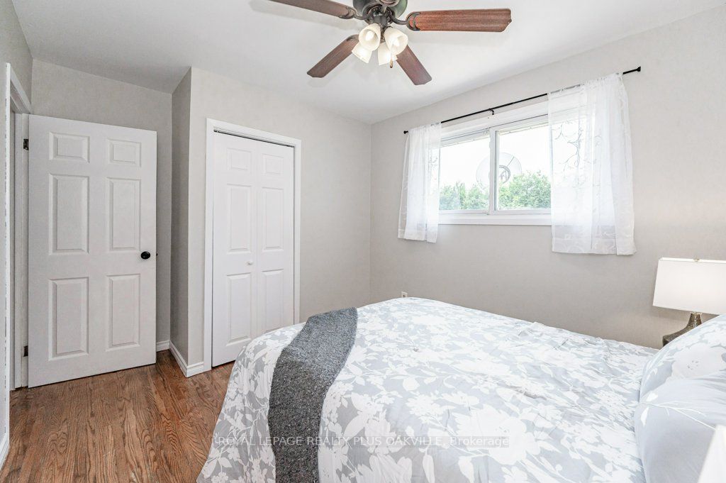 11 Viking Dr