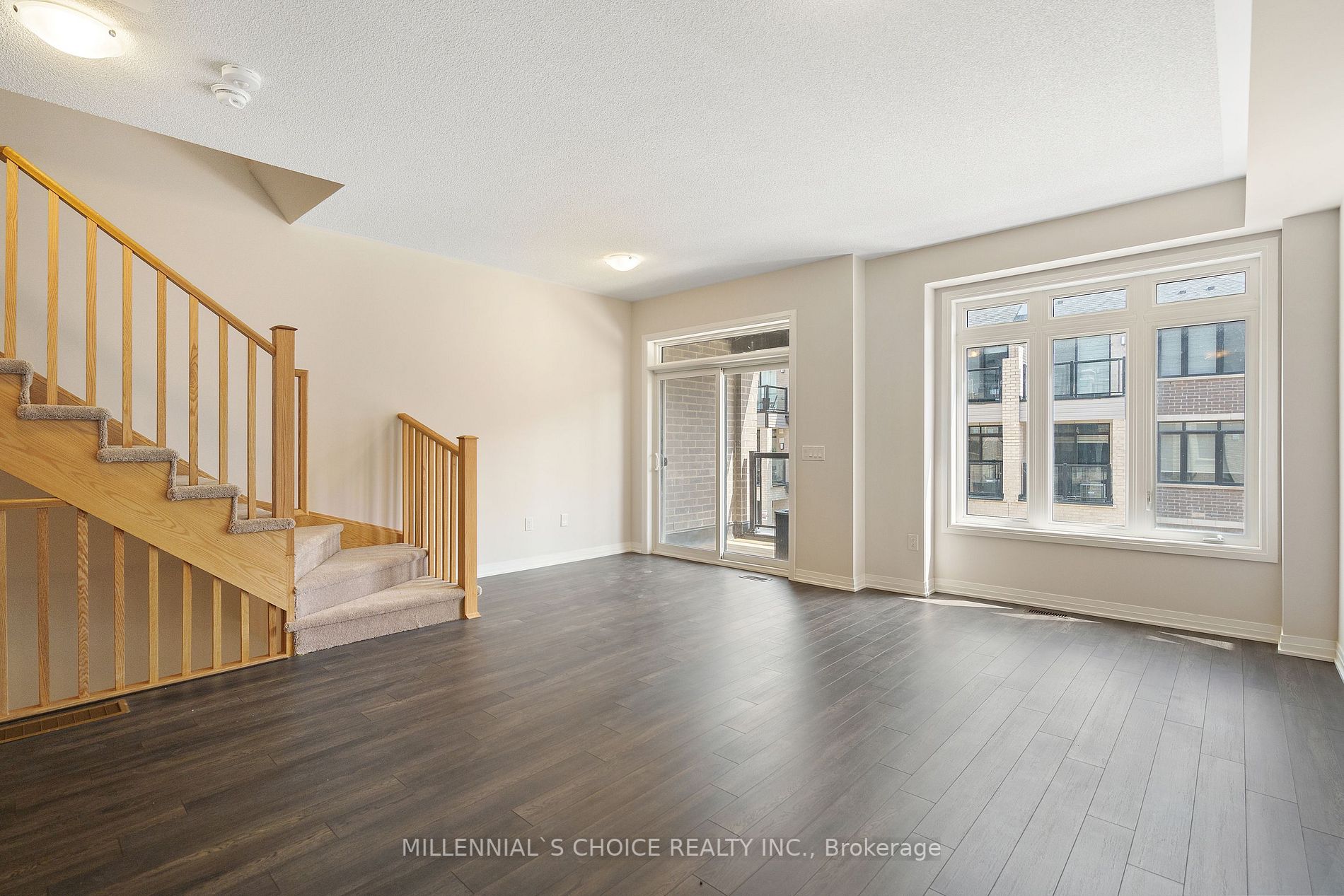 585 Colborne St E, #1004