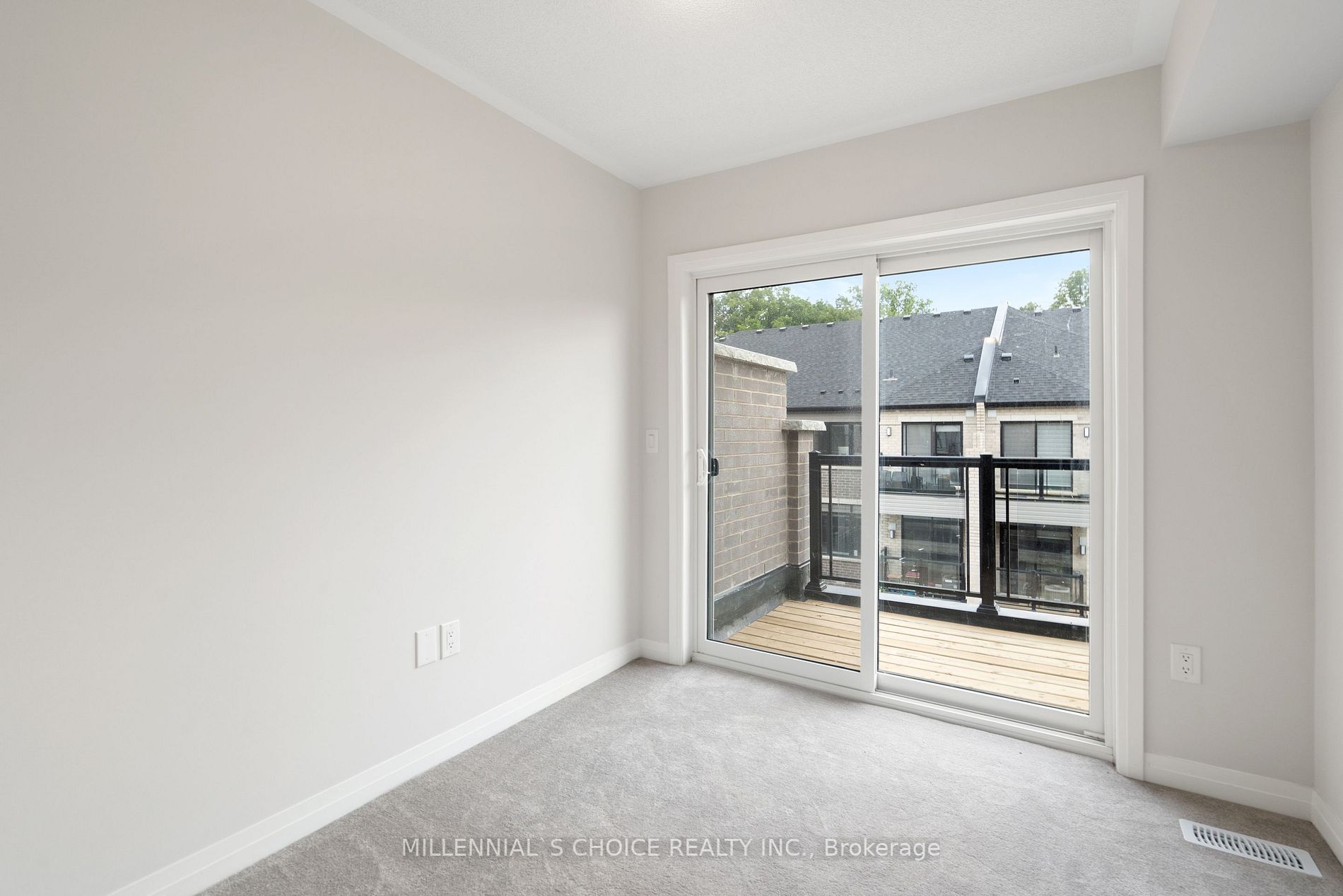 585 Colborne St E, #1004