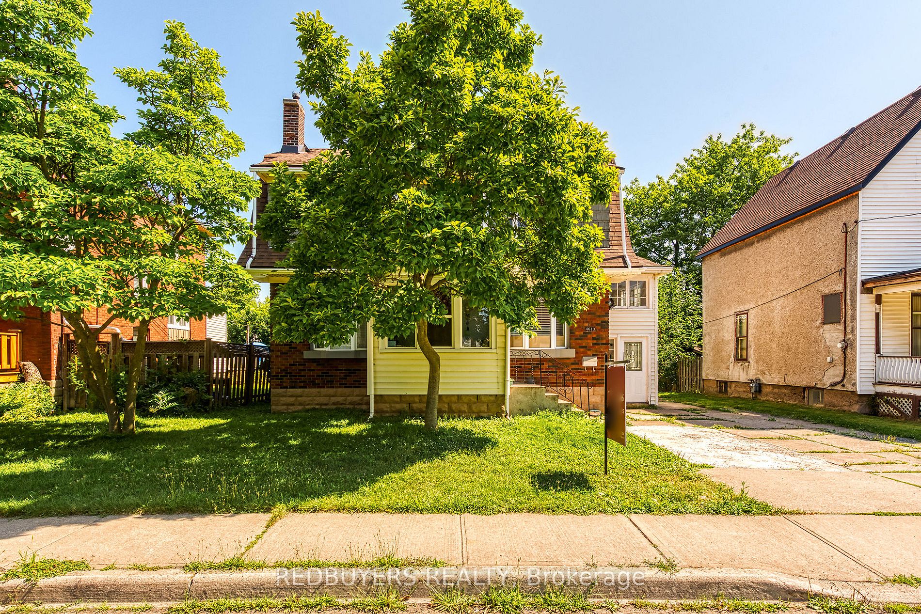 4613 Ryerson Cres