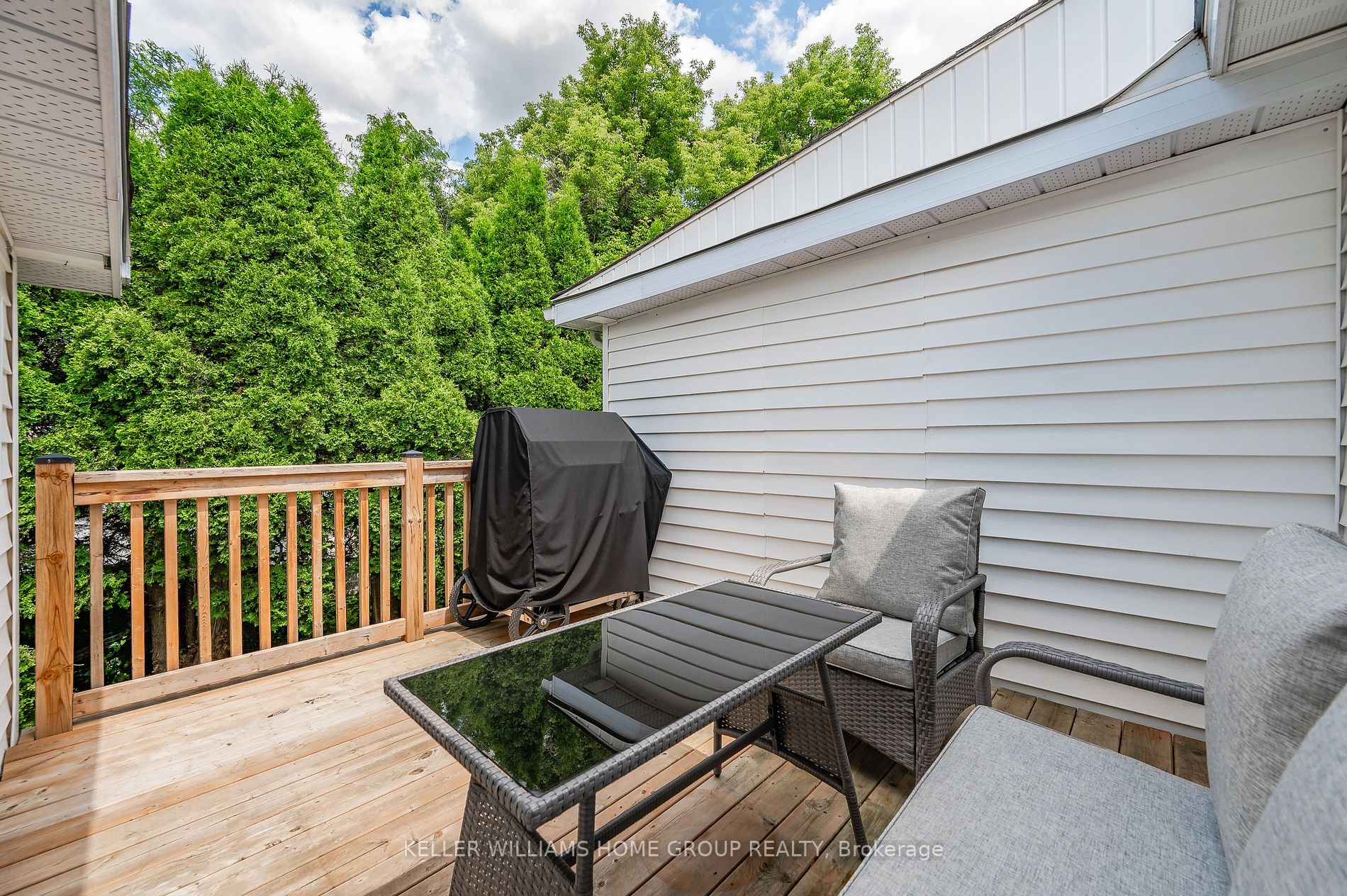 9 Cedar Lane