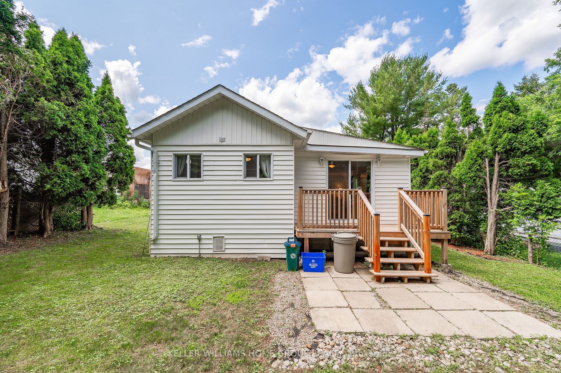9 Cedar Lane