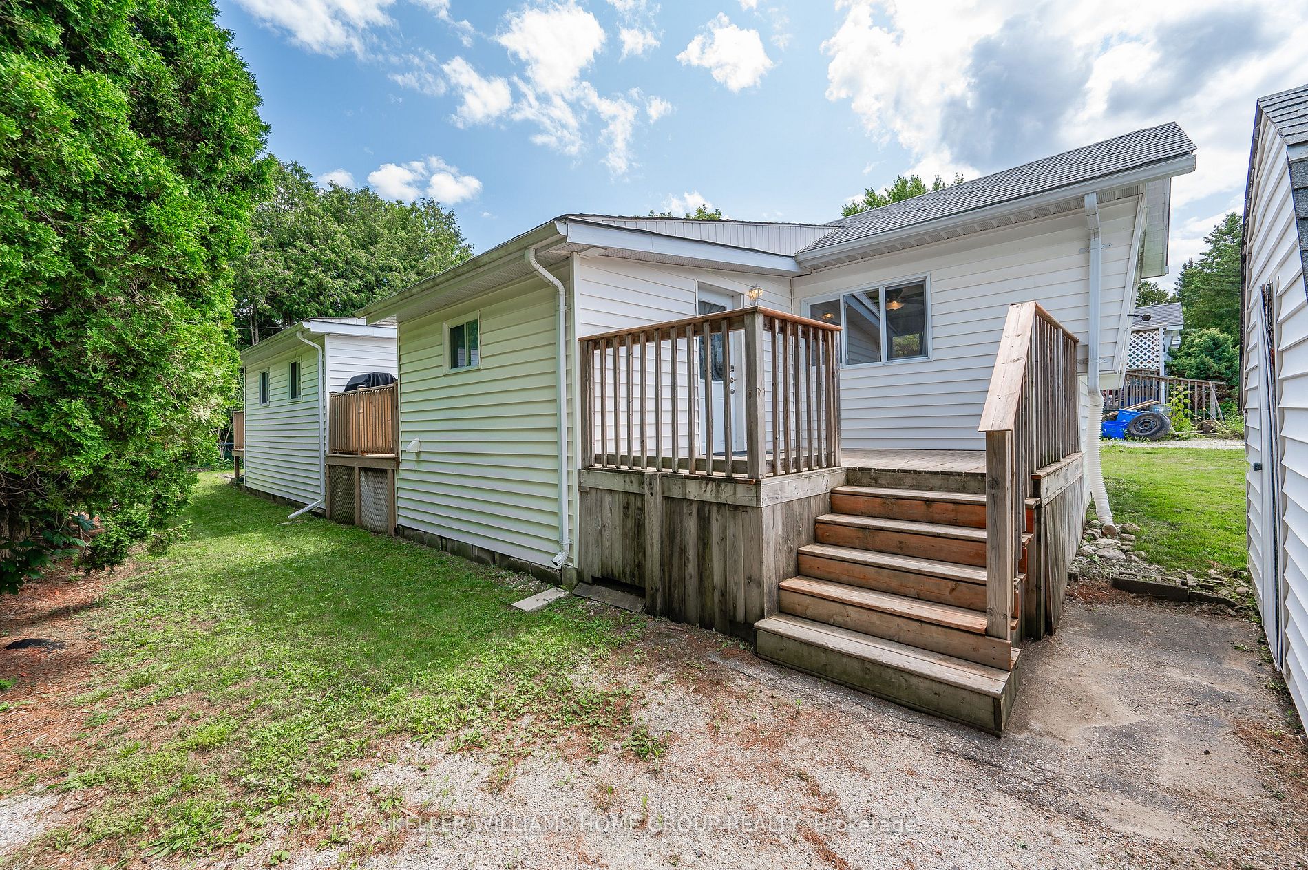 9 Cedar Lane