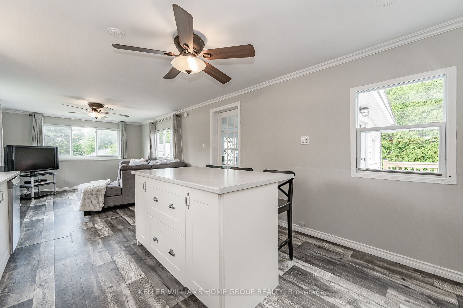 9 Cedar Lane