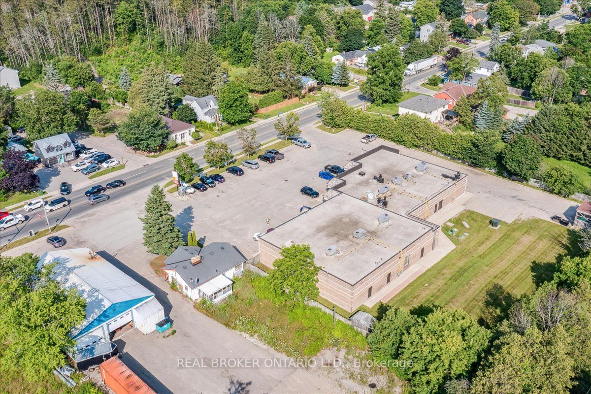 5409 Wellington Road 52