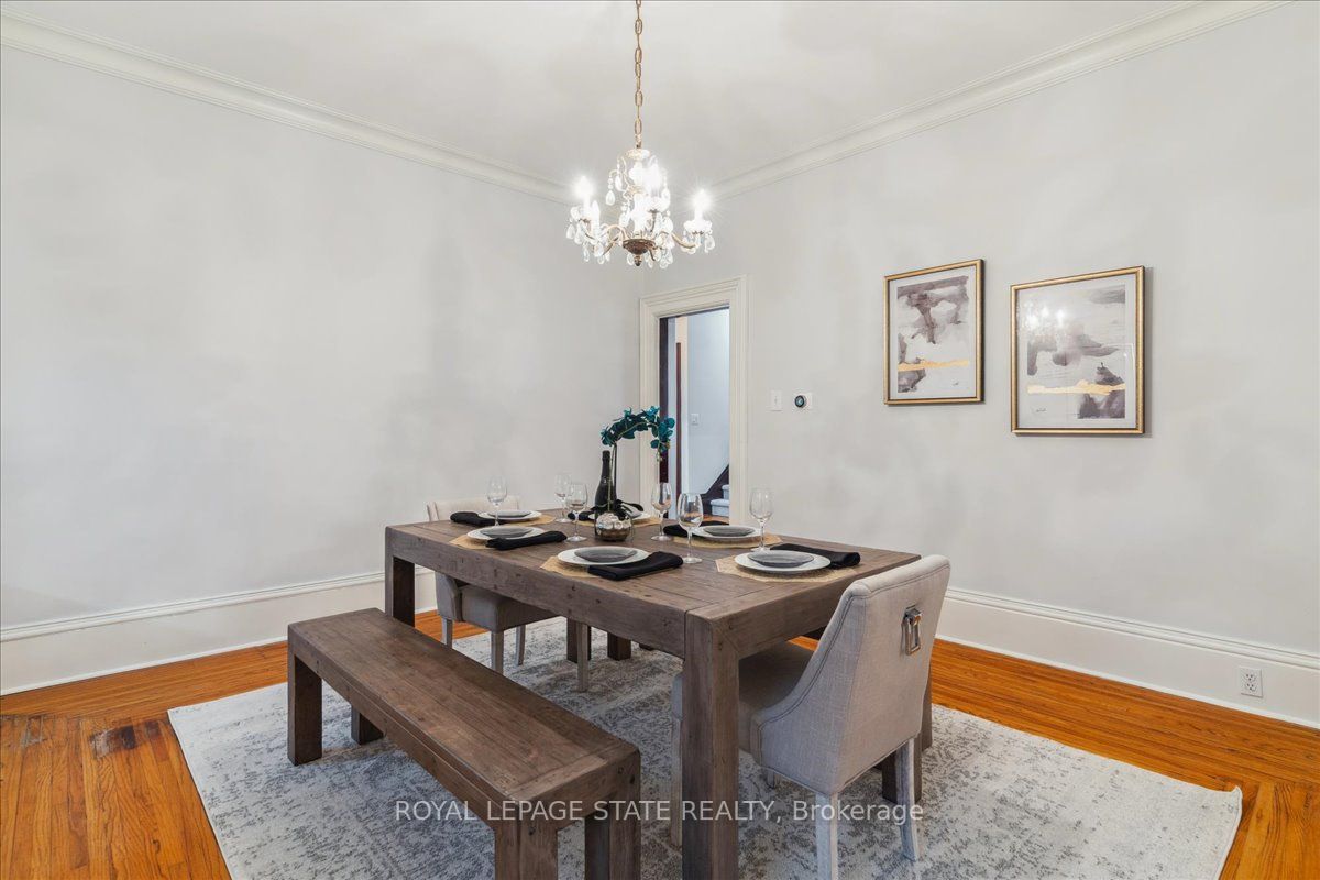 64 Lorne Crescent
