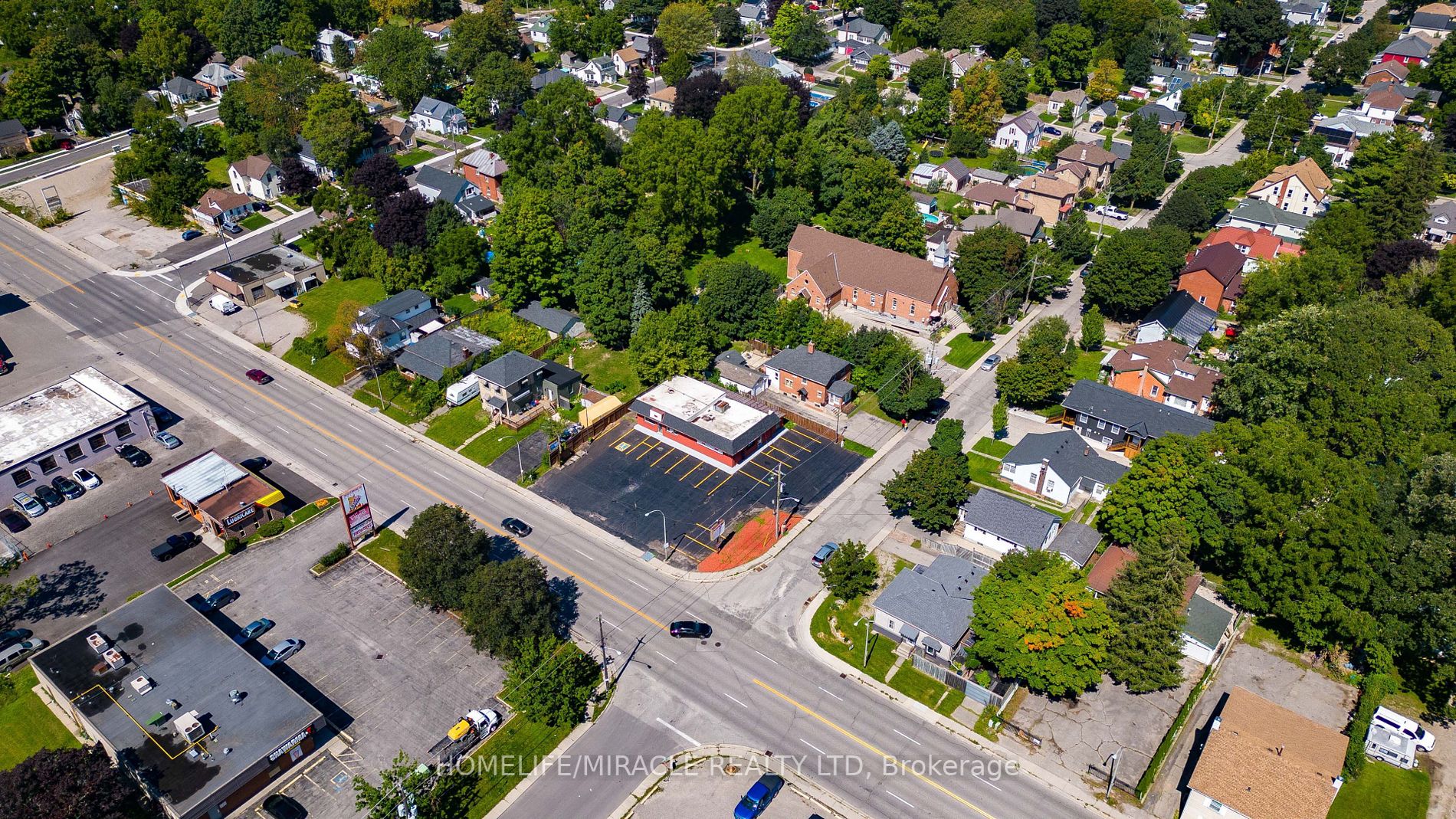 235 Dundas St