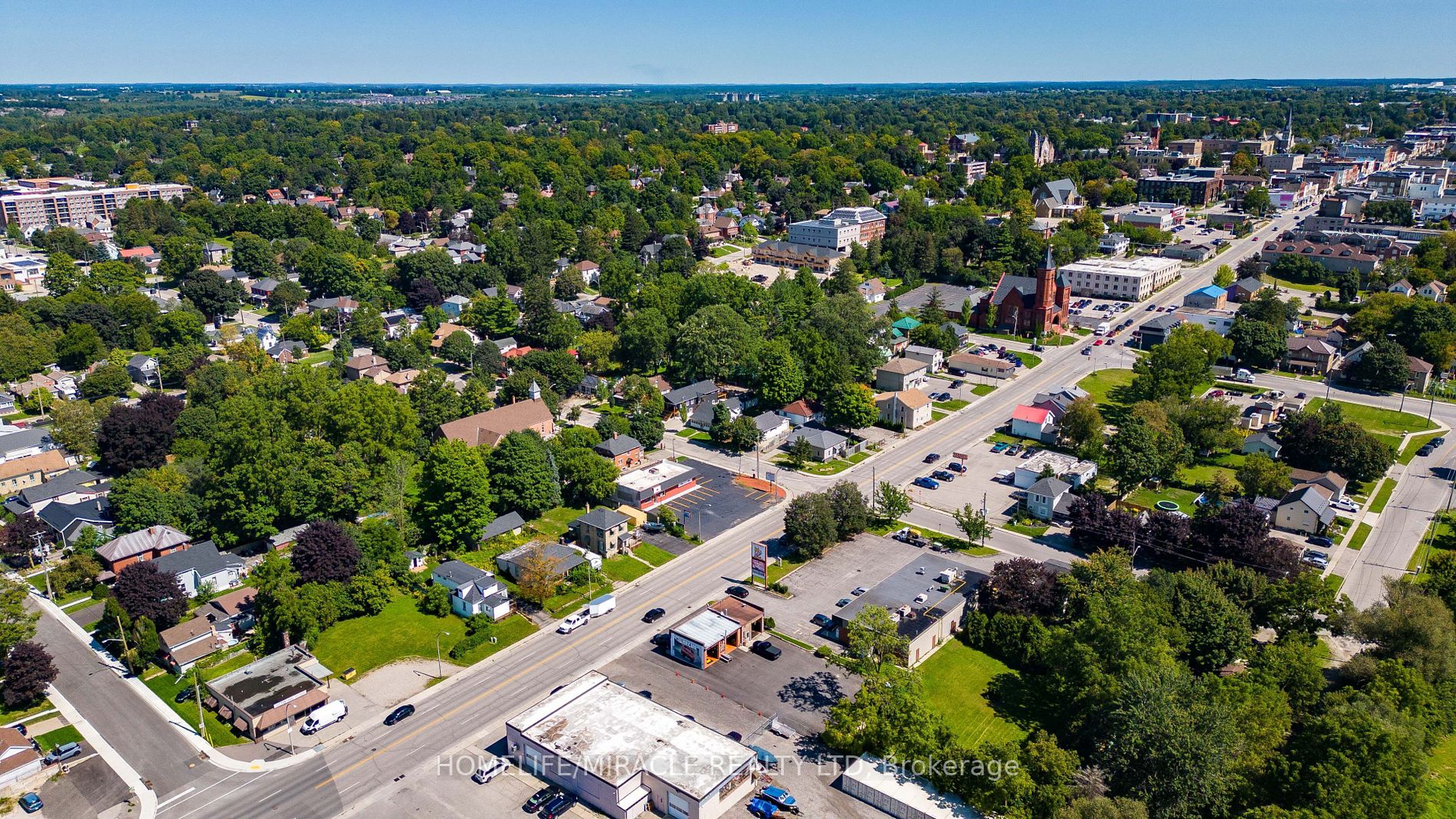 235 Dundas St