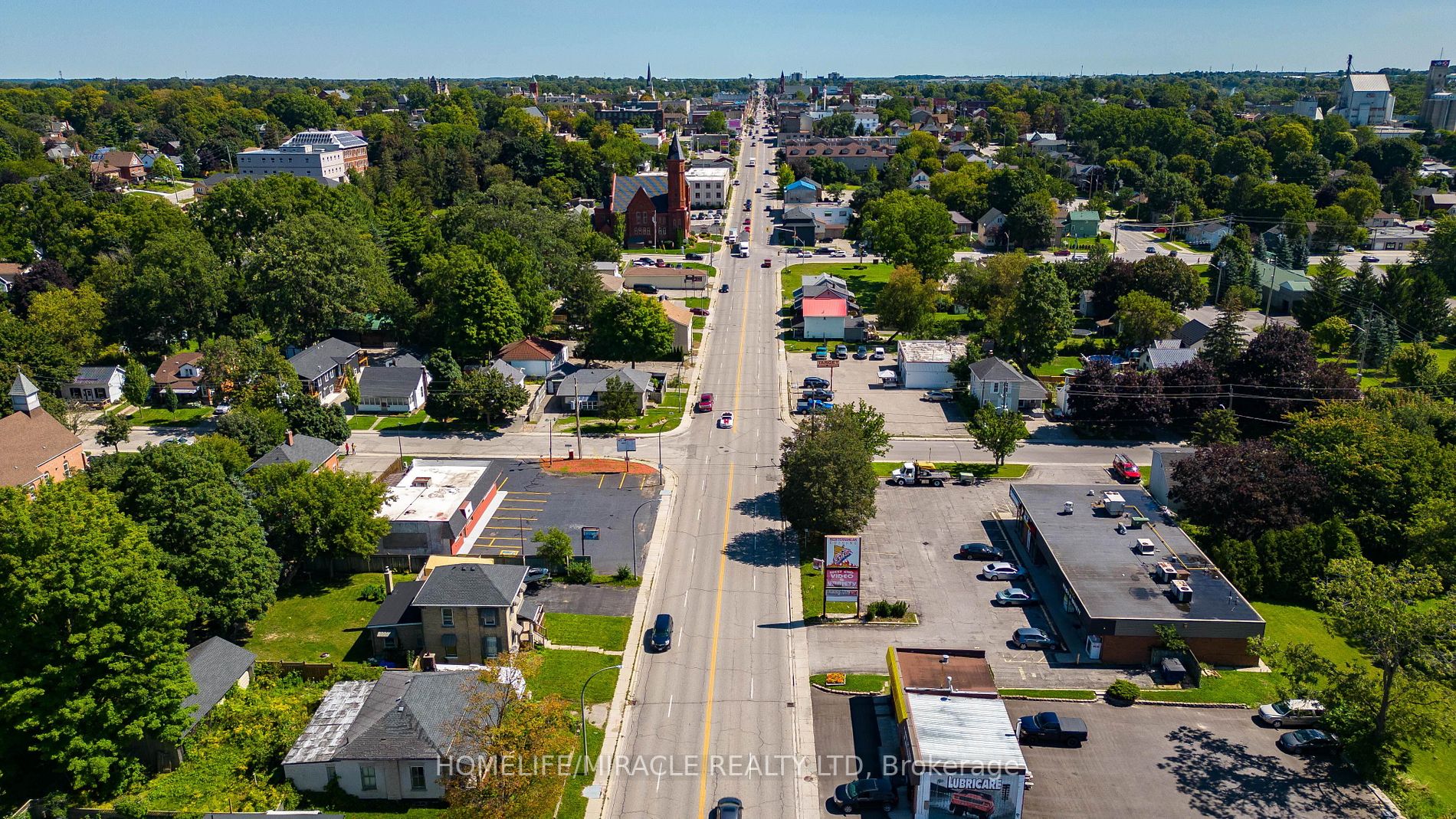 235 Dundas St