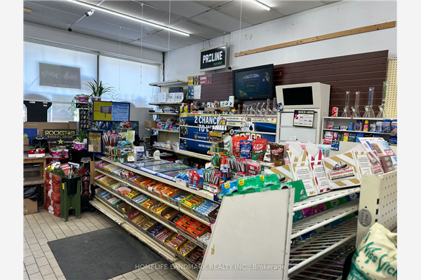 1032 Monaghan Rd, Peterborough