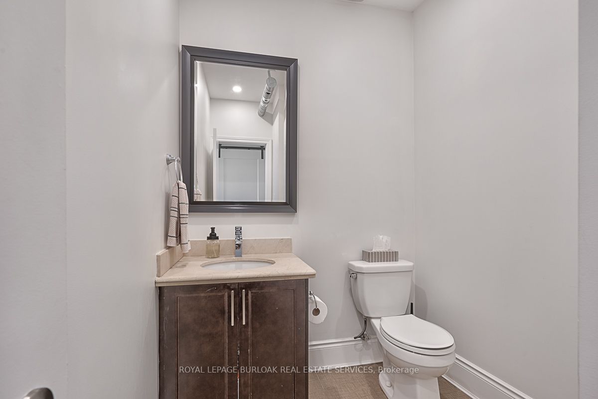 80 King William Street, #410