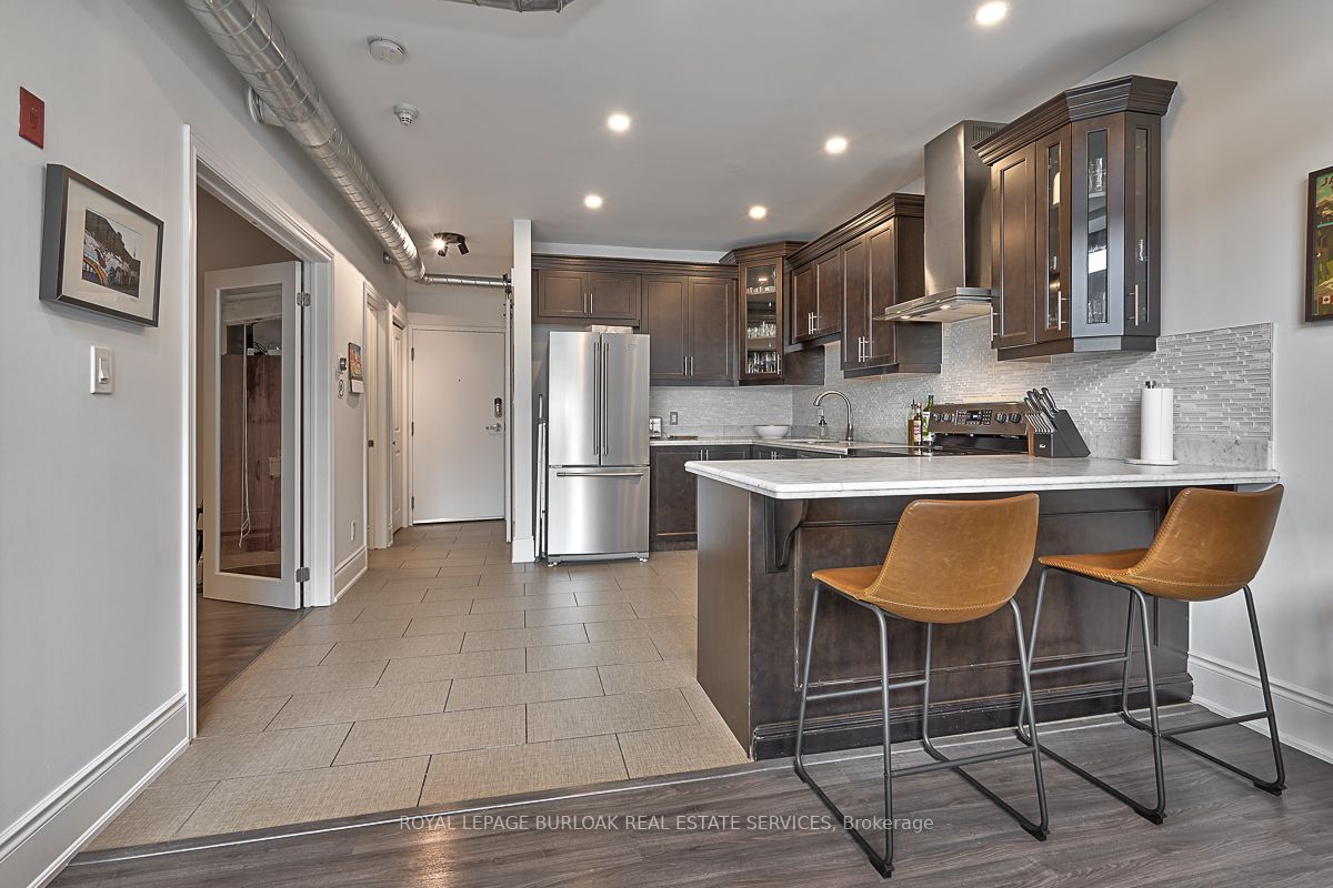 80 King William Street, #410