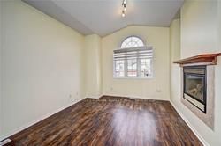 419 Tealby Cres