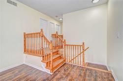 419 Tealby Cres