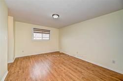 419 Tealby Cres