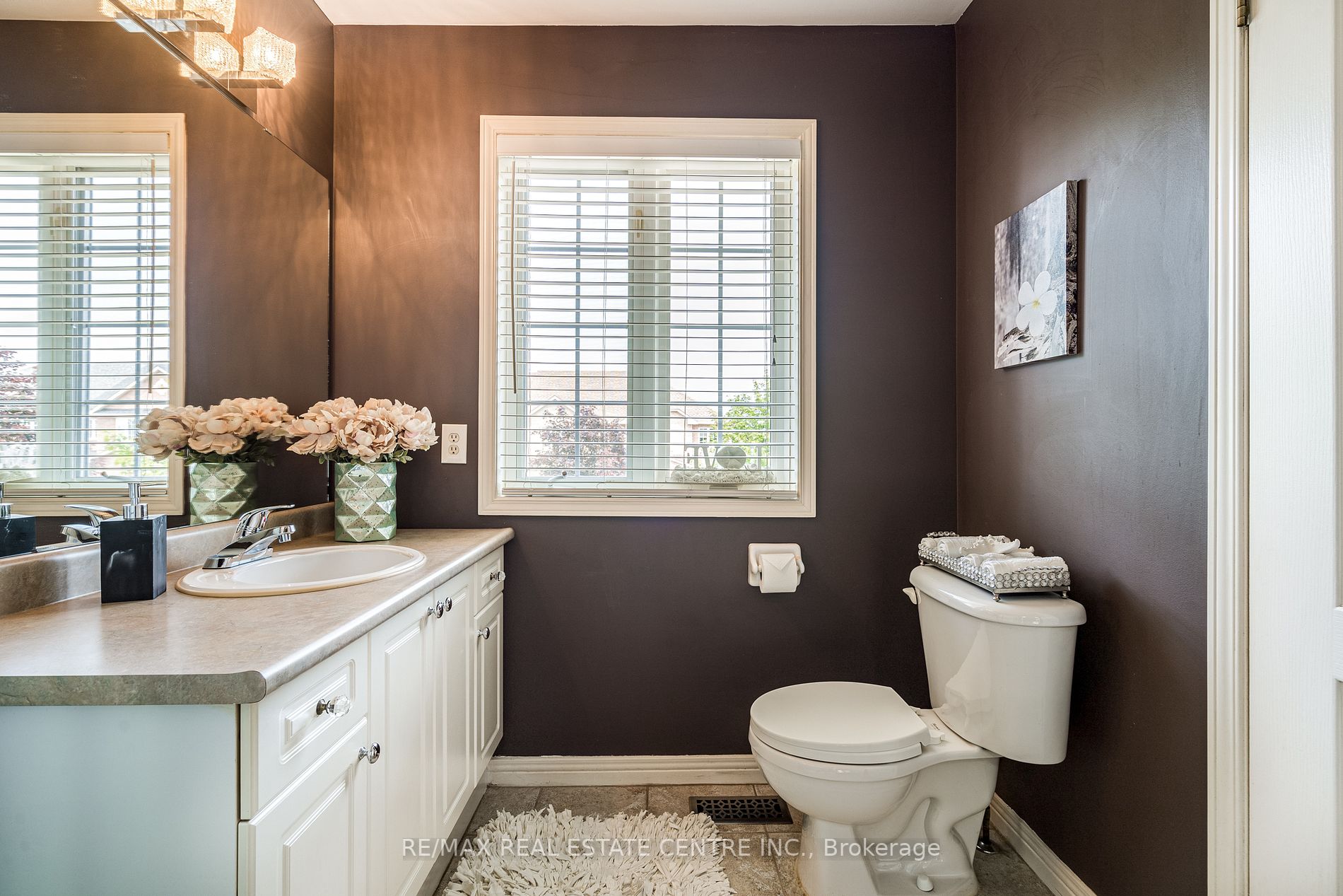 14 Fairhaven Dr