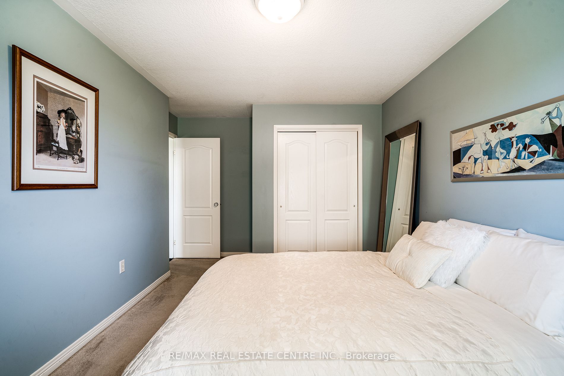 14 Fairhaven Dr