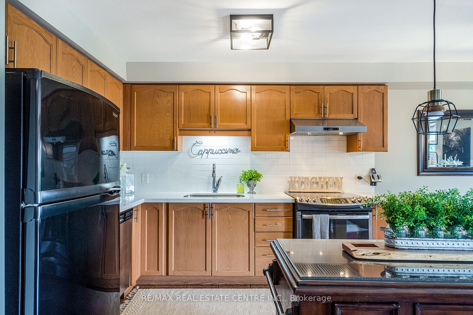 14 Fairhaven Dr