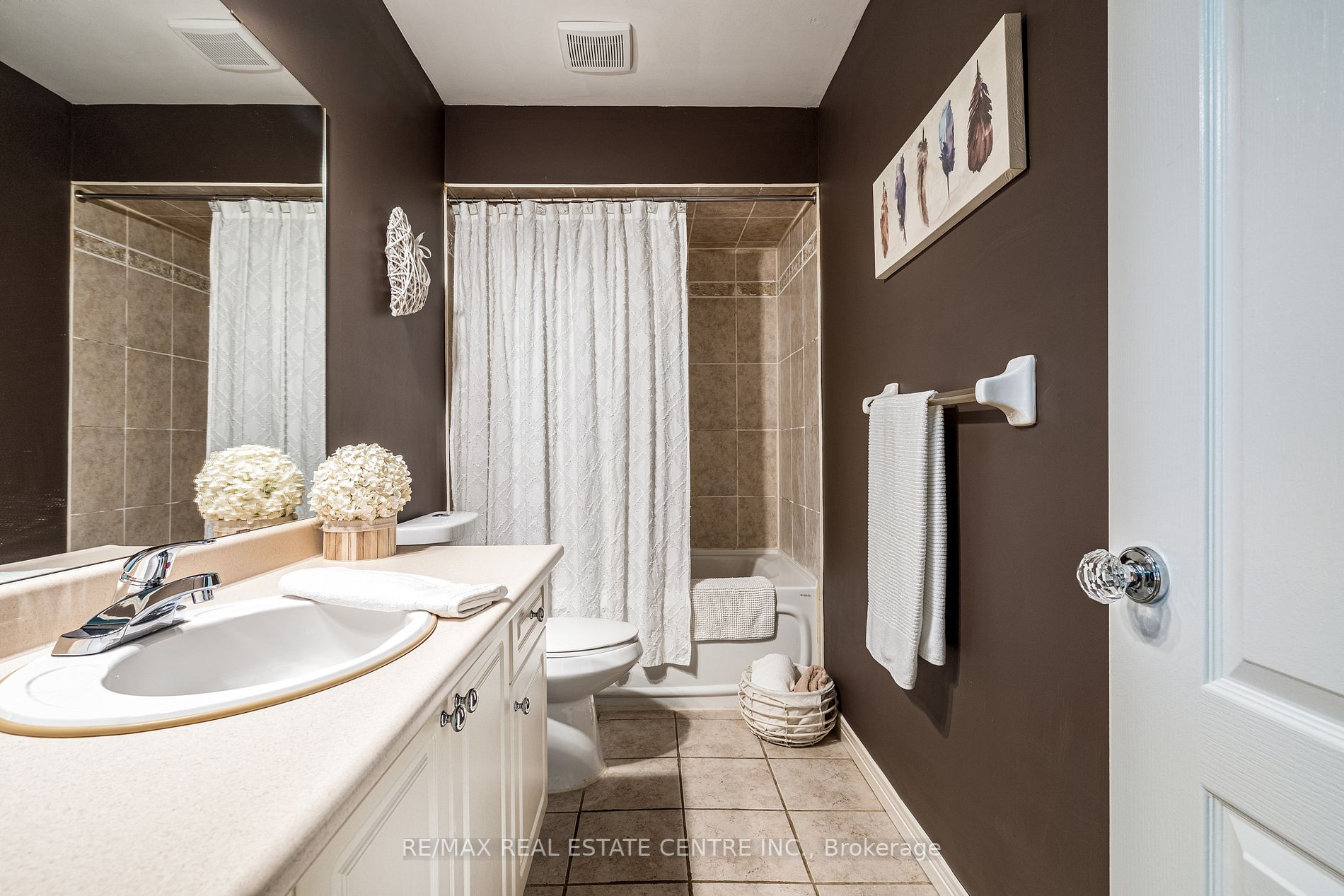 14 Fairhaven Dr