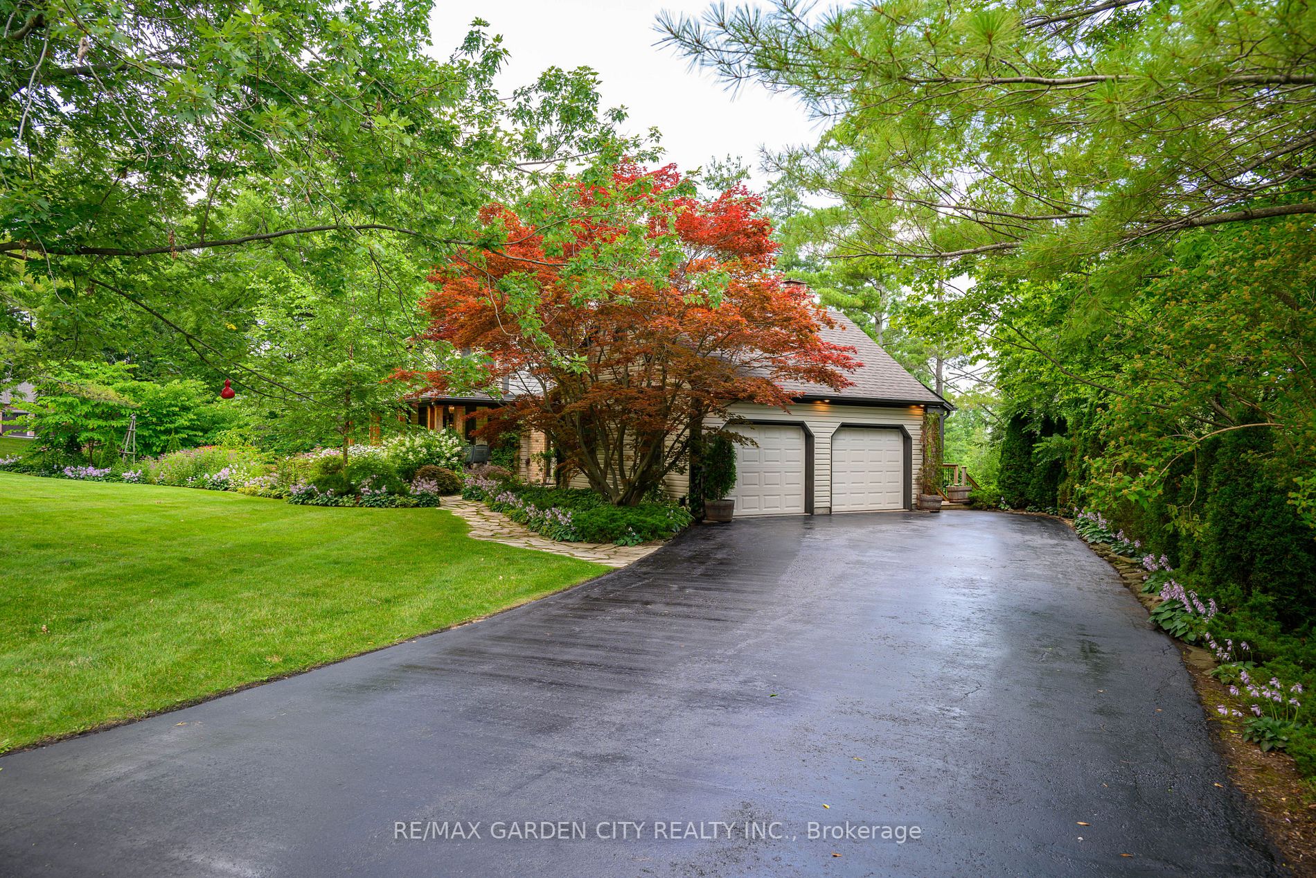 6 Highland Dr