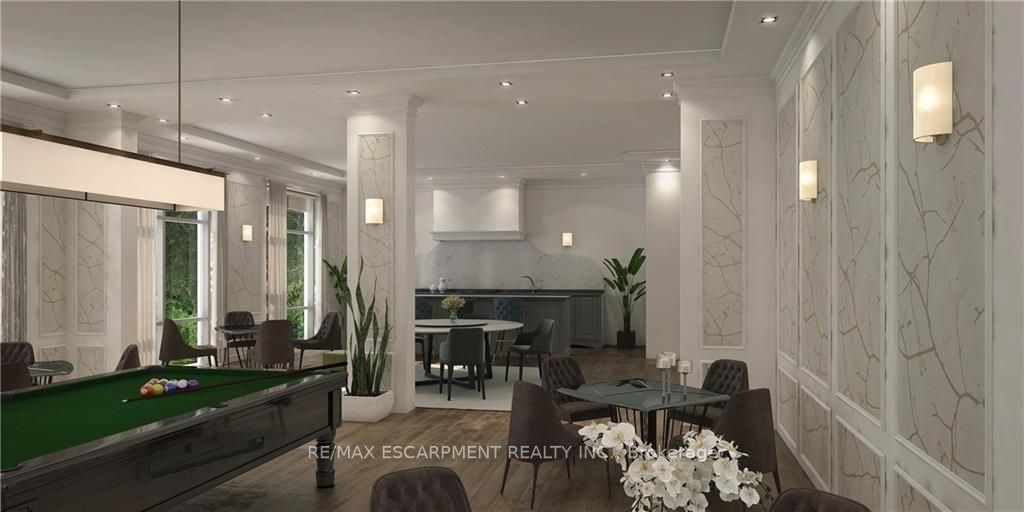 460 Dundas St E, #116