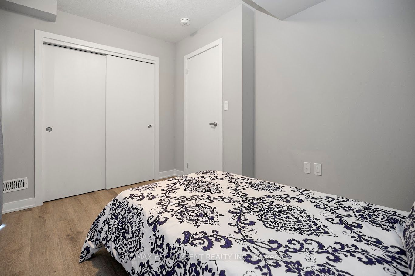 527 Shaver Rd, #24