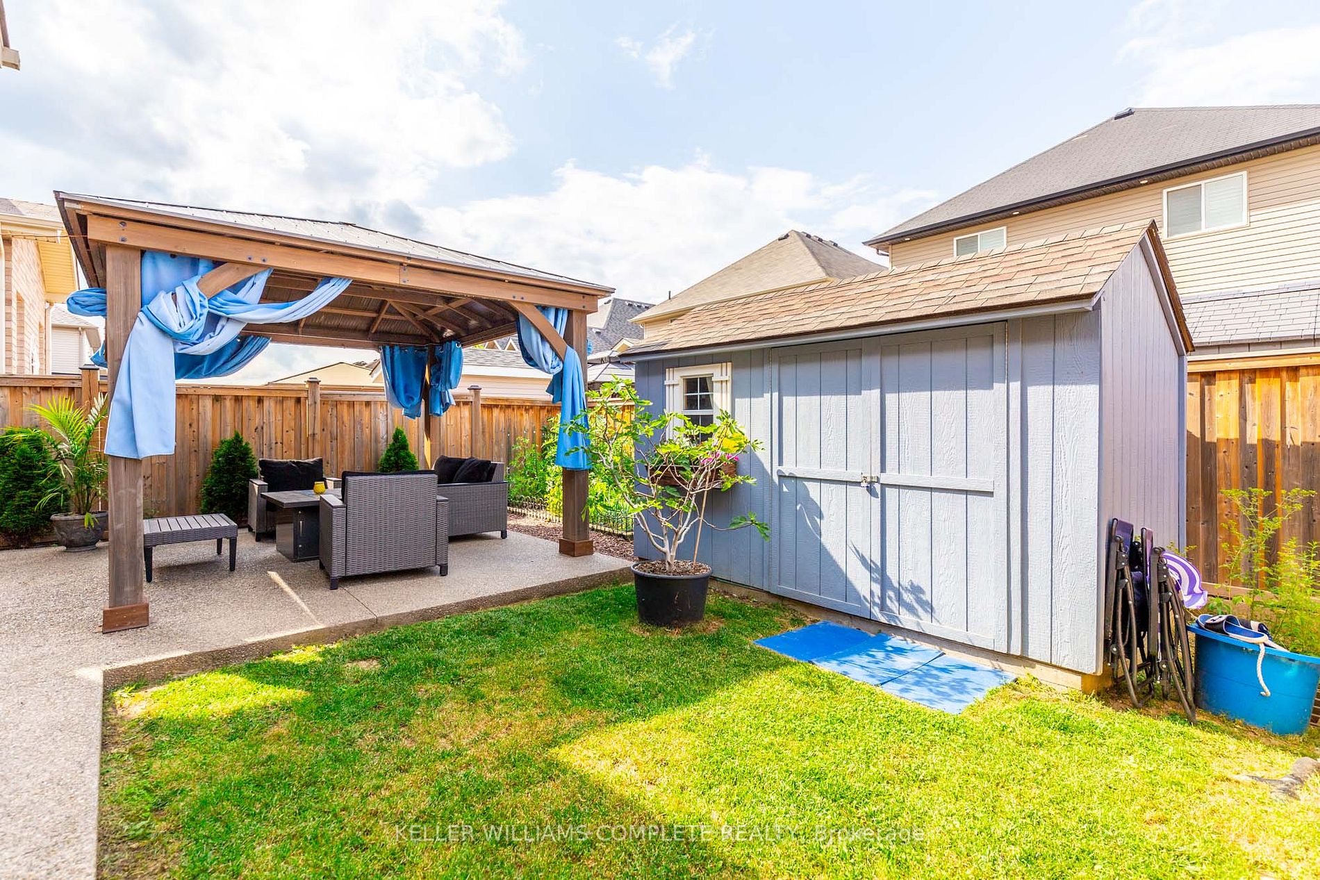 59 Whistler St