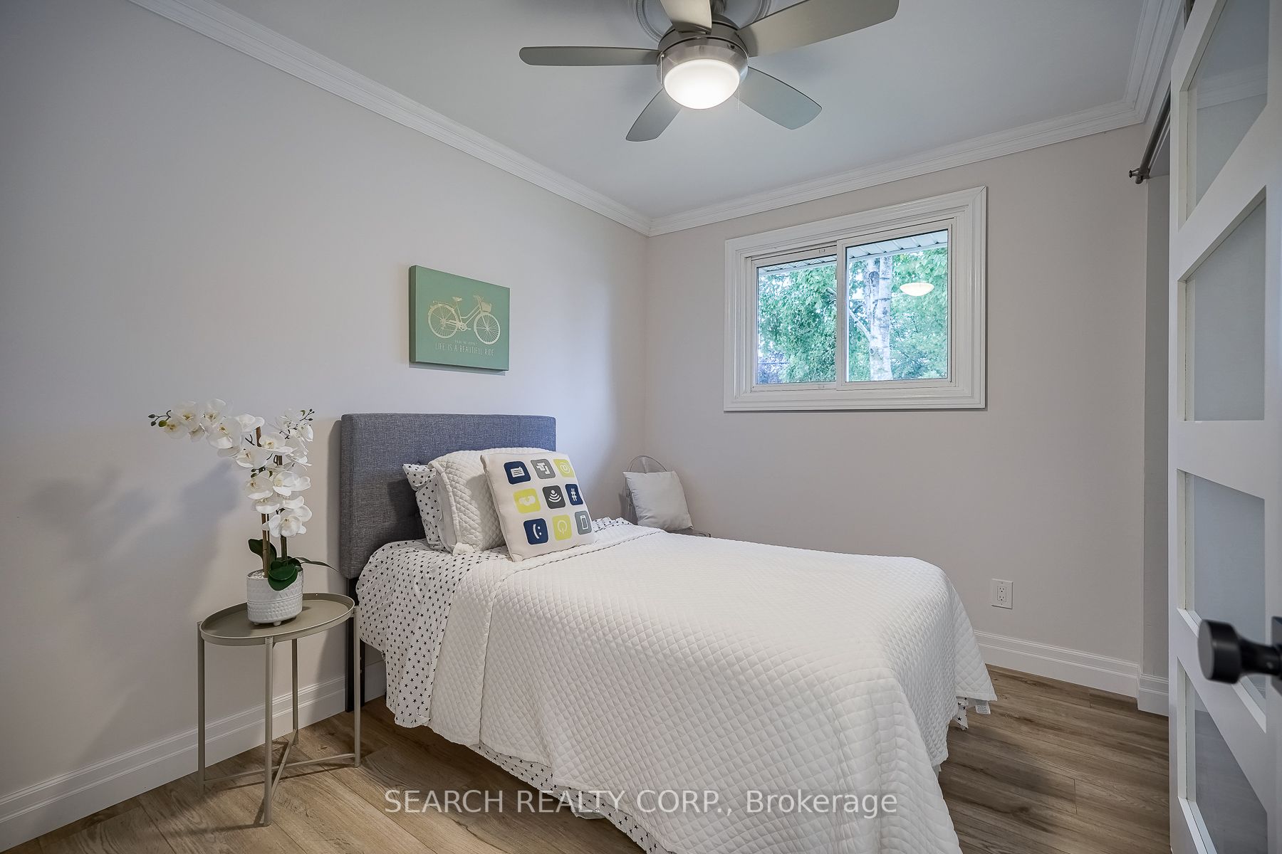 1 Shoreline Dr