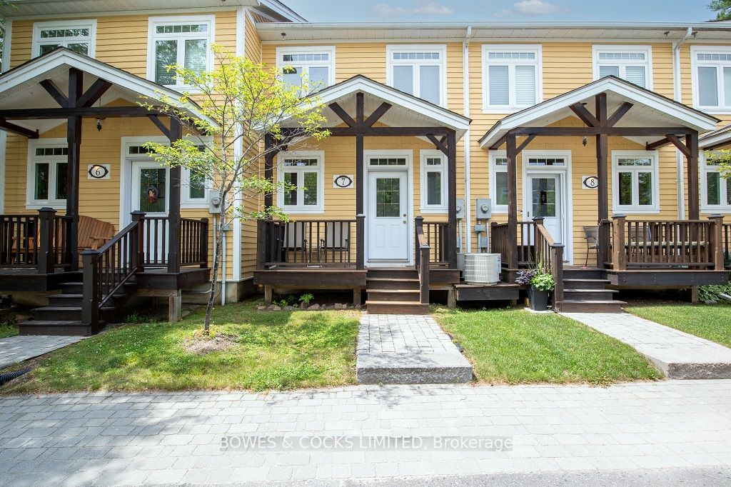 1579 Anstruther Lake Road, #7