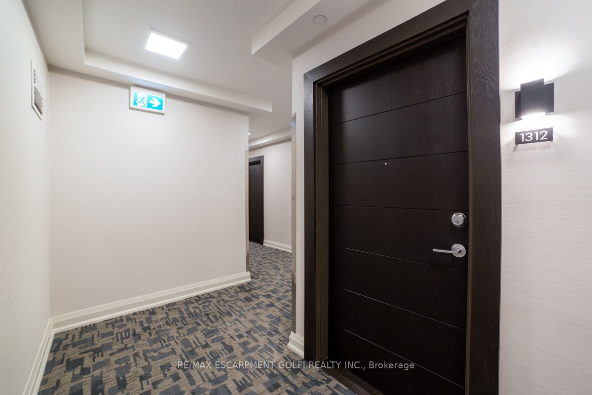 212 King William St, #1312