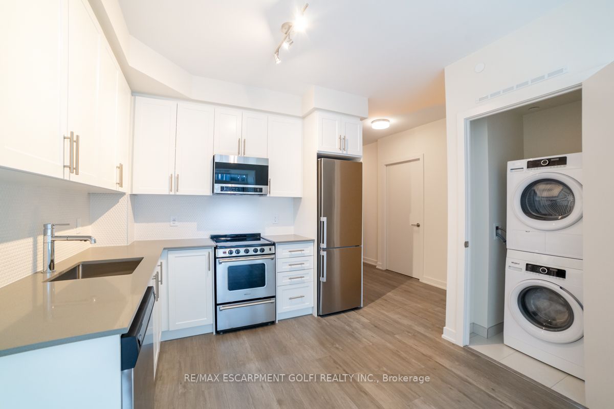 212 King William St, #1312