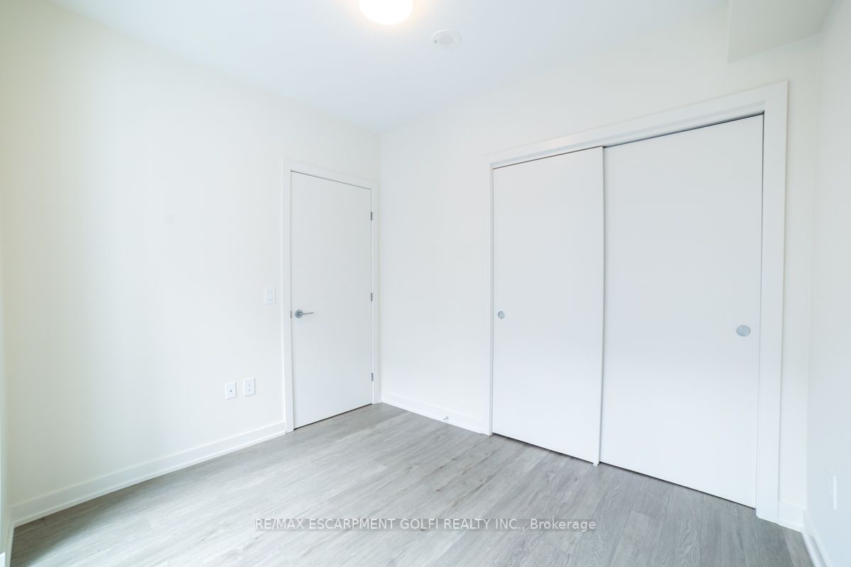 212 King William St, #1312