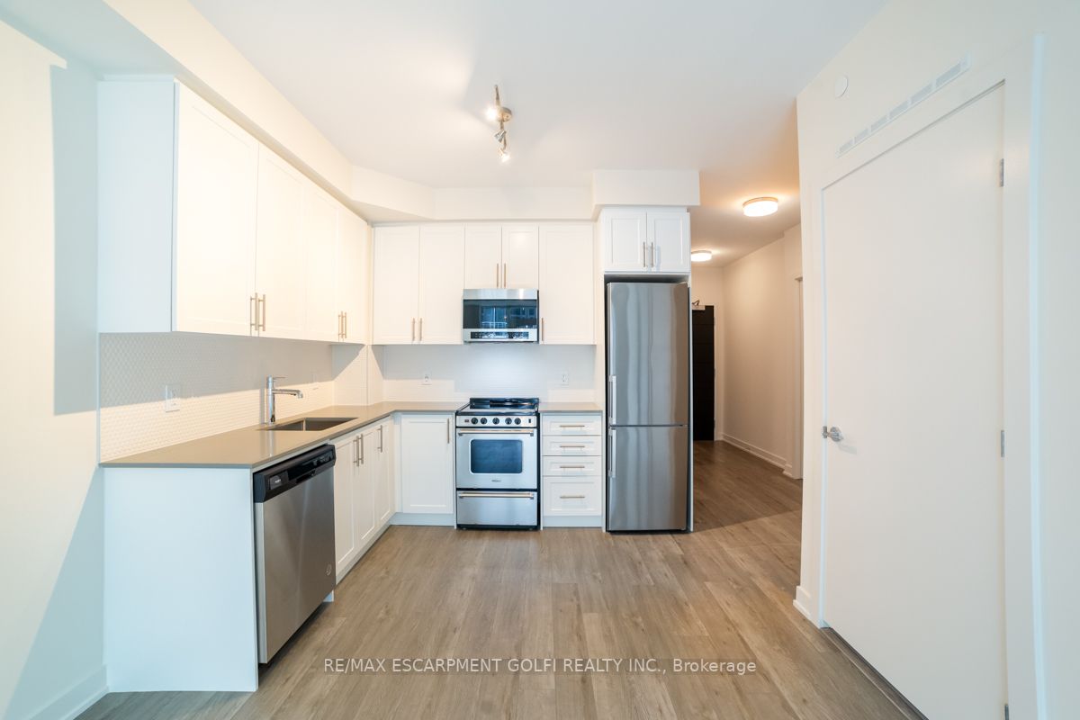 212 King William St, #1312