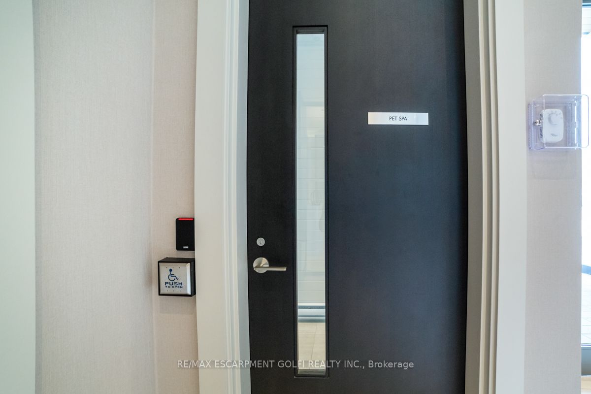 212 King William St, #1312