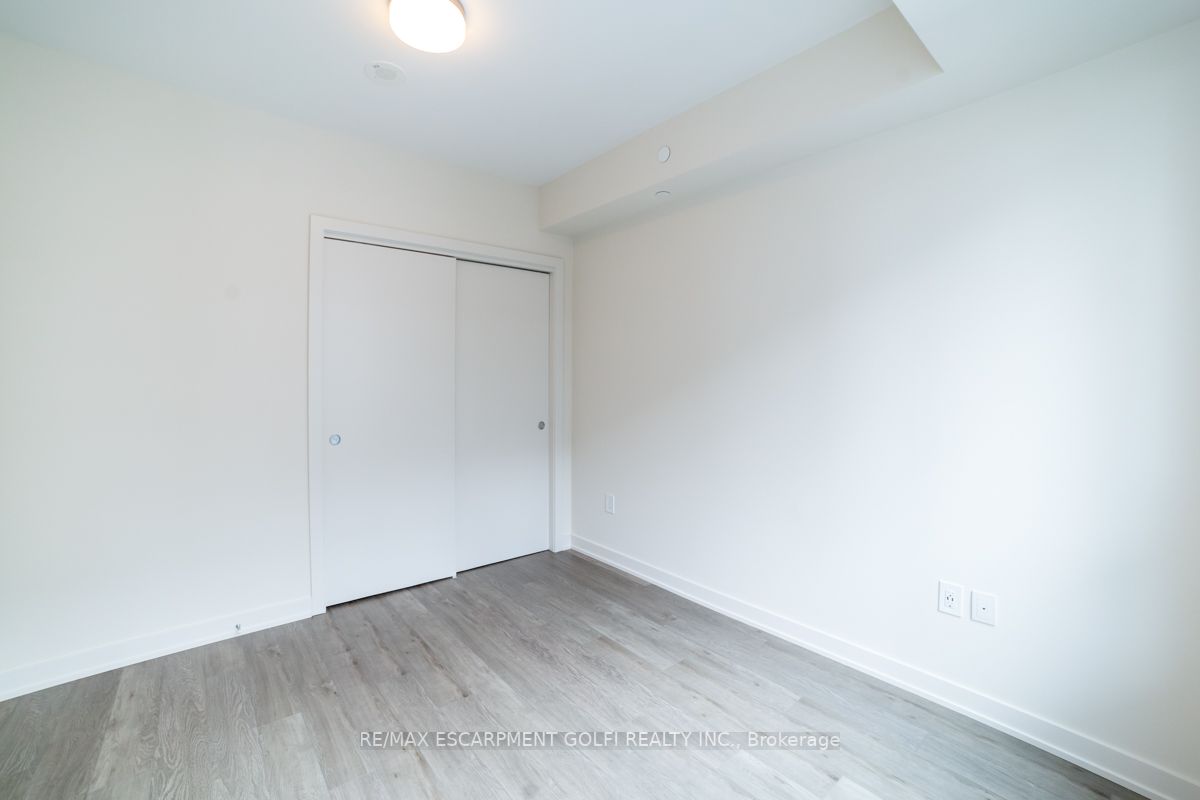 212 King William St, #1312
