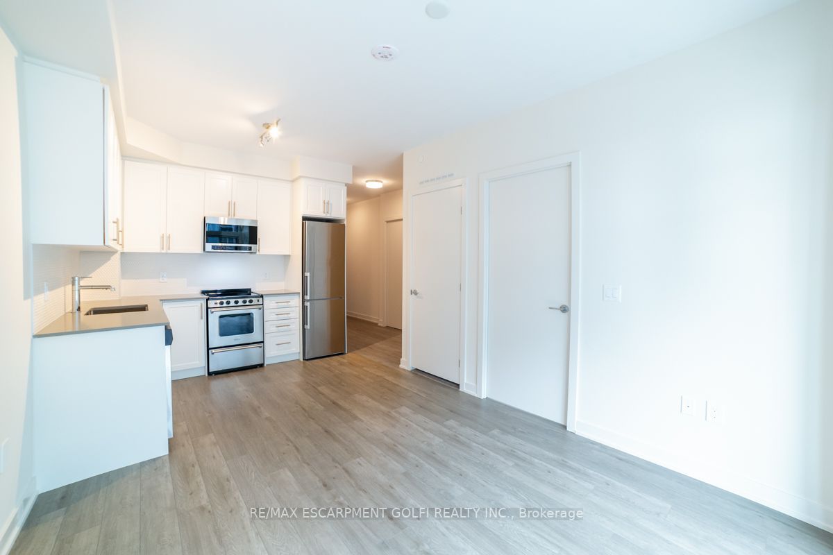 212 King William St, #1312