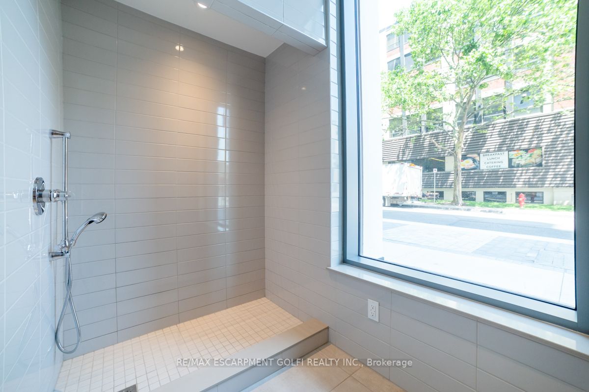 212 King William St, #1312