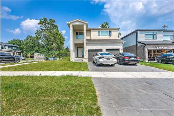 84 Knott Dr, London