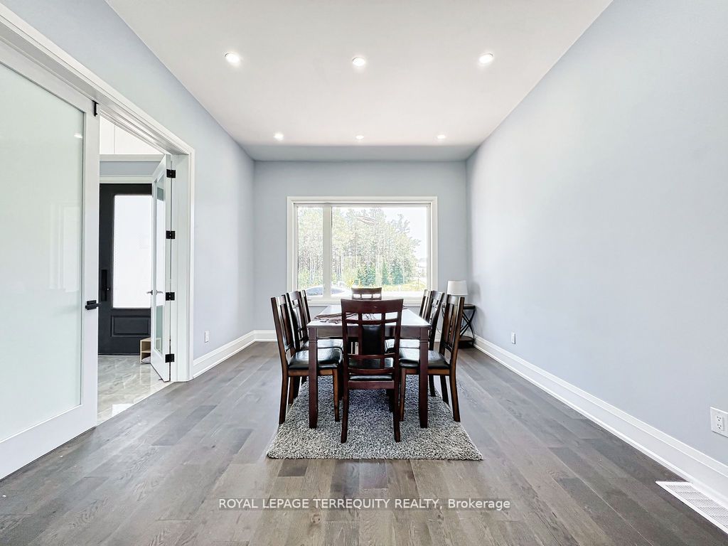 9 Rustlewood Avenue