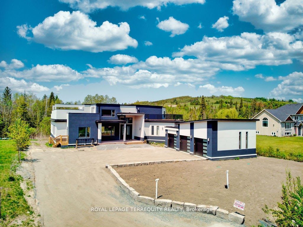 9 Rustlewood Avenue