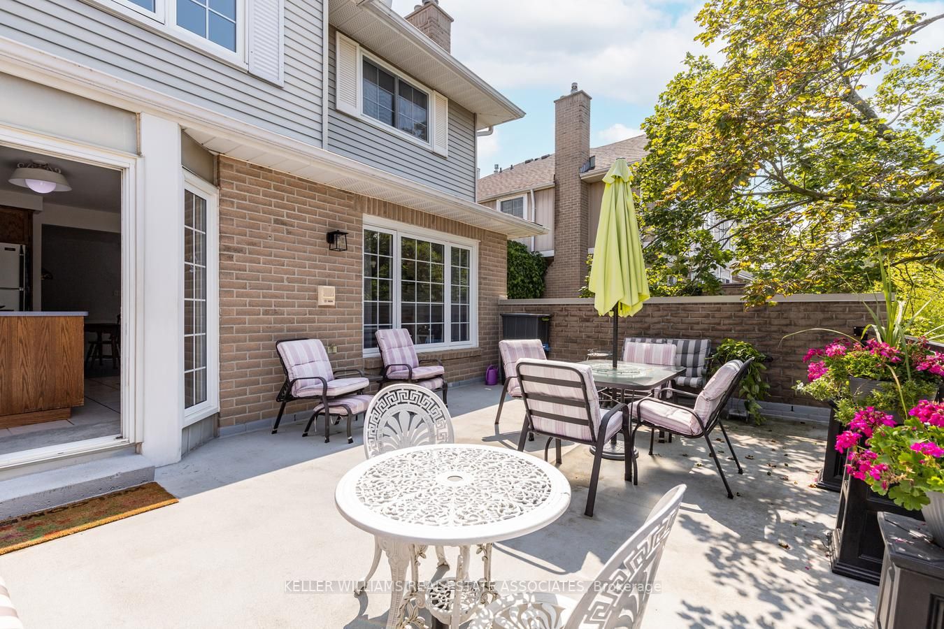 104 Woodlawn Road E, #4