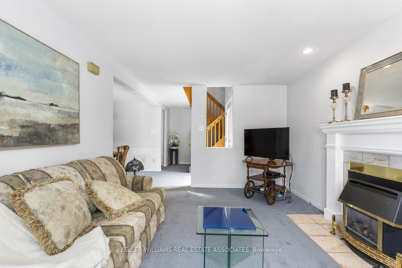 104 Woodlawn Road E, #4