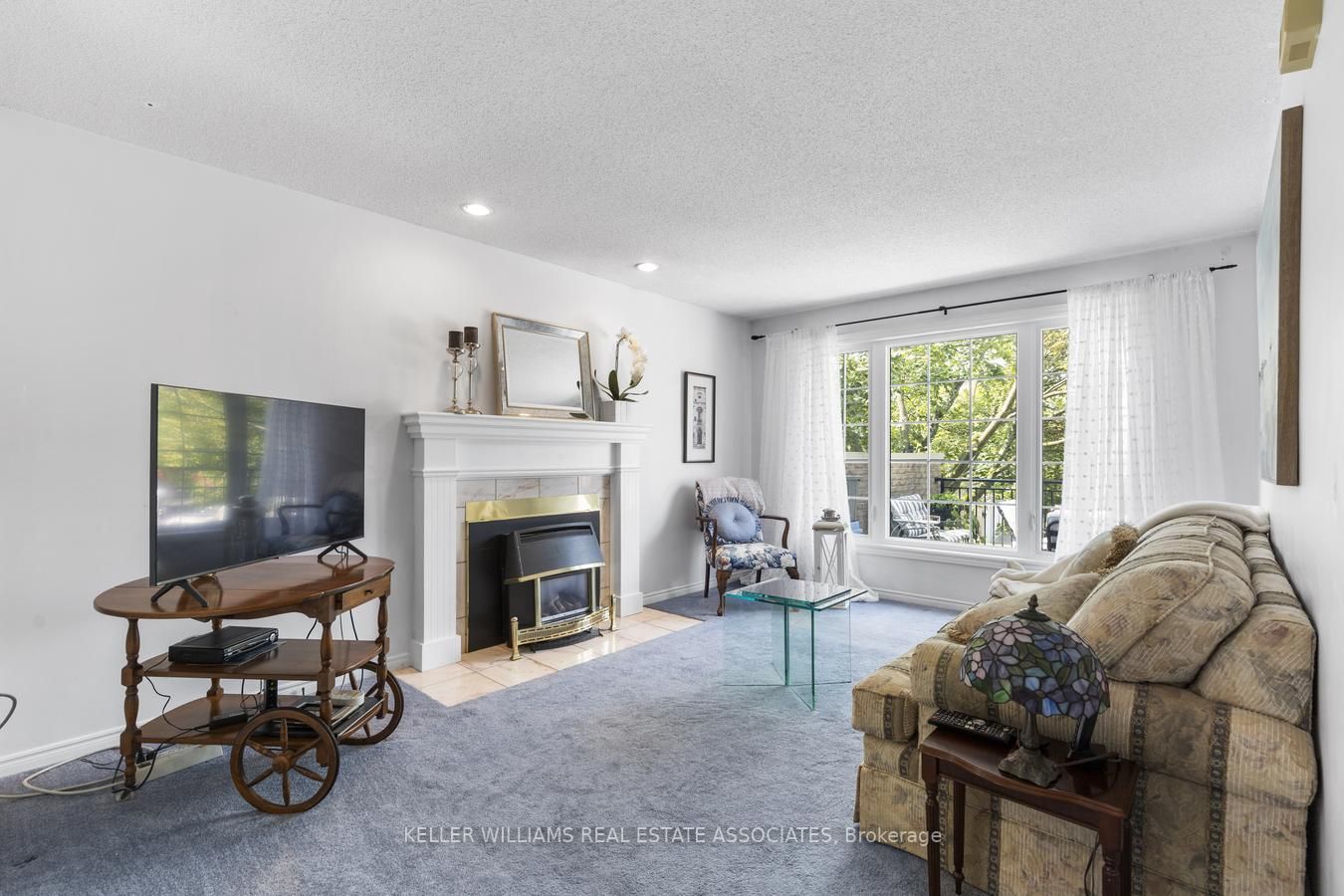 104 Woodlawn Road E, #4
