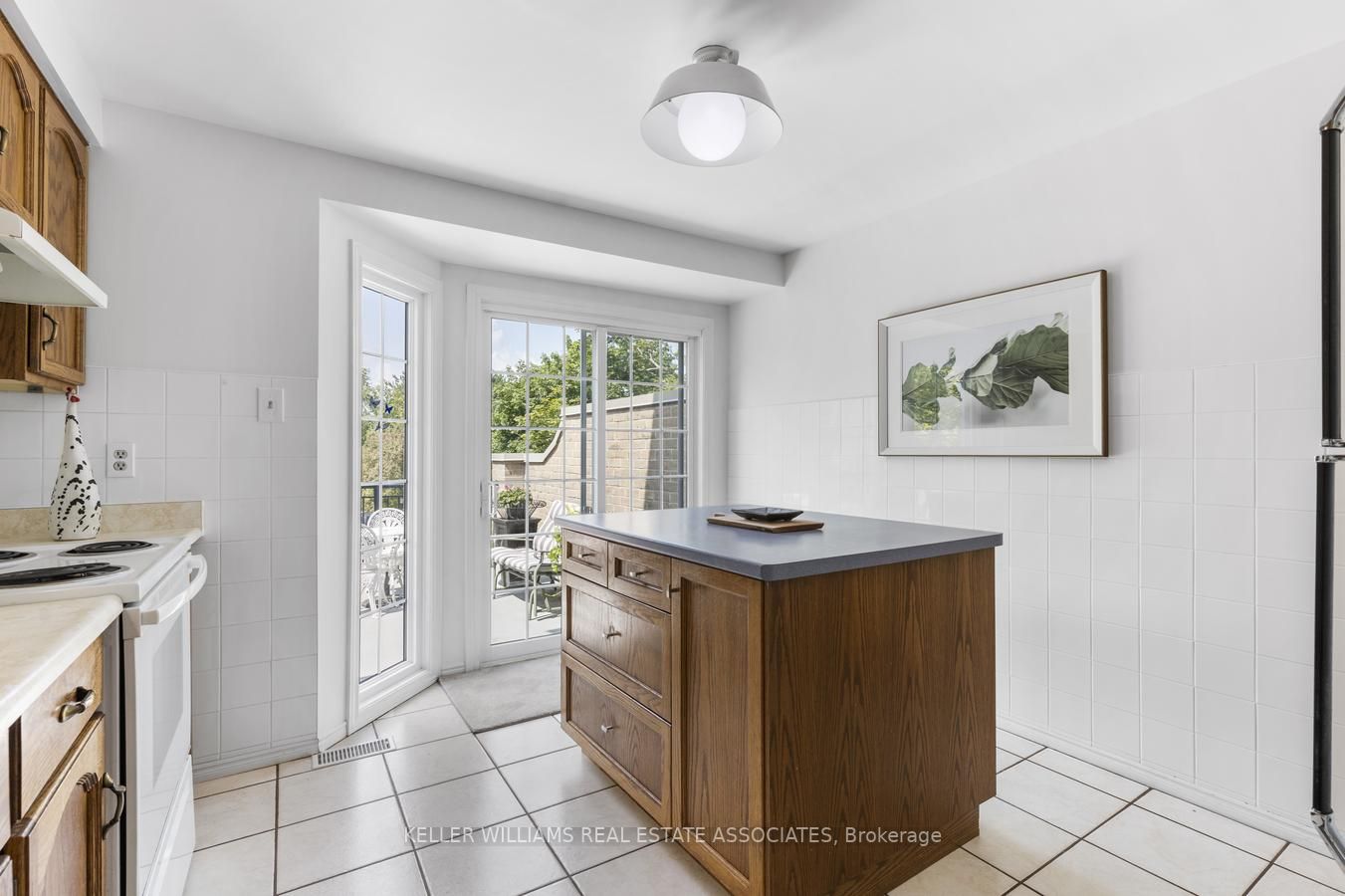 104 Woodlawn Road E, #4
