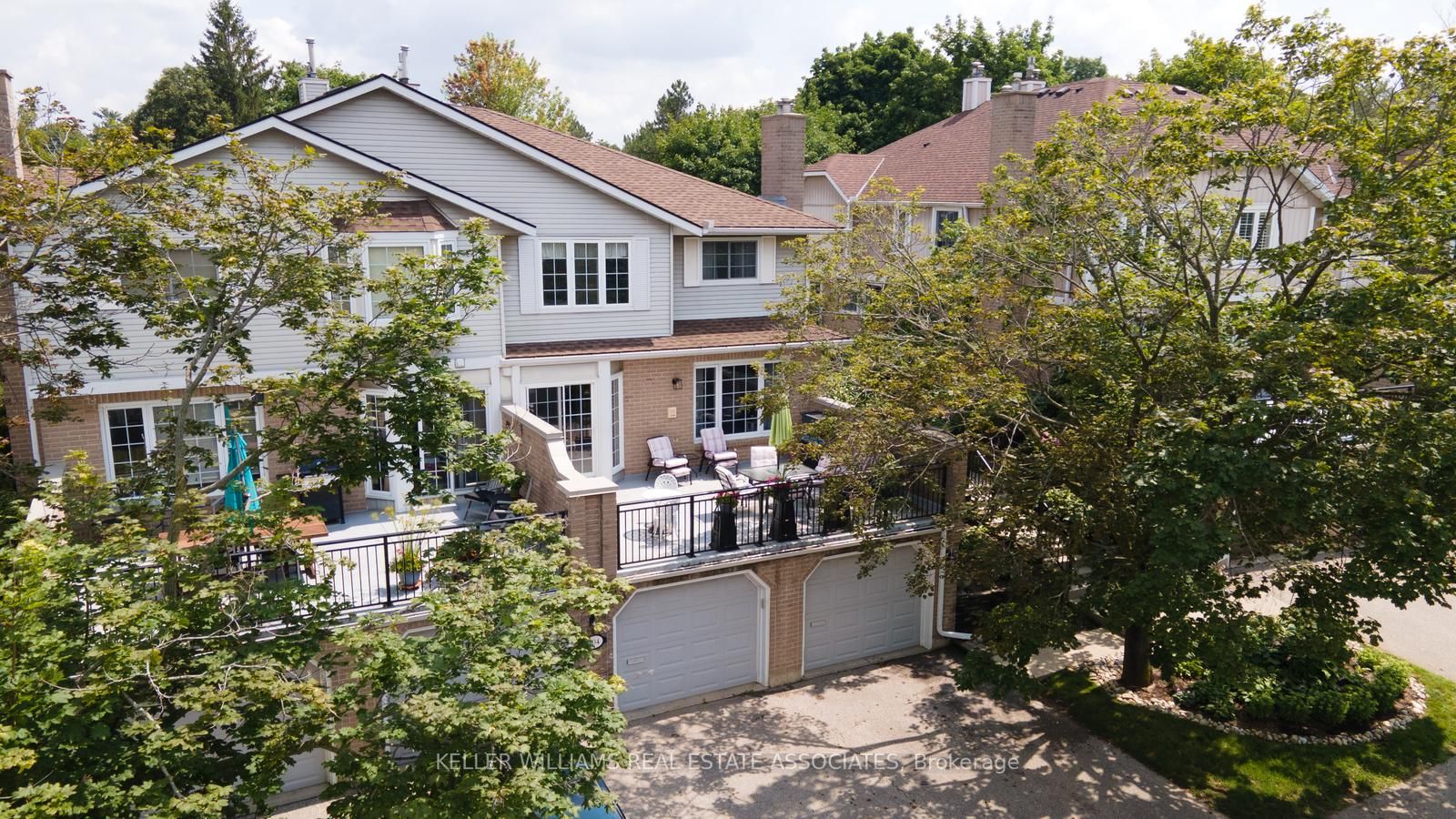 104 Woodlawn Road E, #4